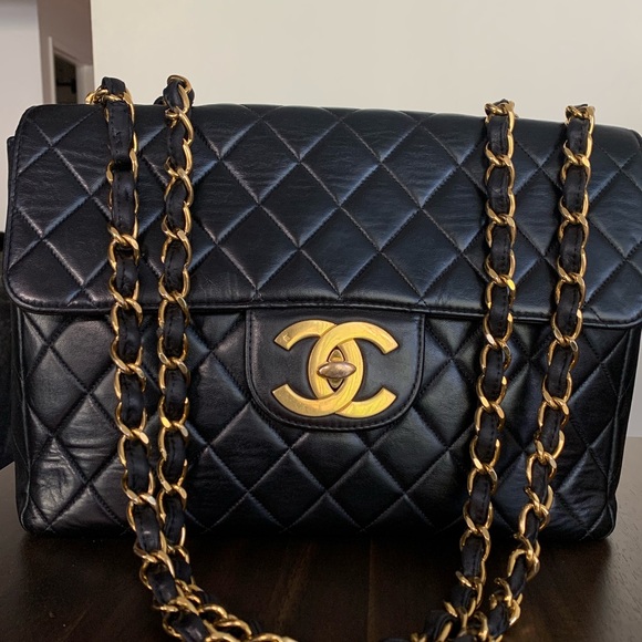 ❌SOLD❌Authentic Chanel XL CC jumbo flap - Picture 10 of 16